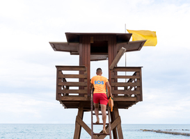 Cursisten opgeleid tot lifeguard om personeelstekort te verhelpen Cursisten opgeleid tot lifeguard om personeelstekort te verhelpen