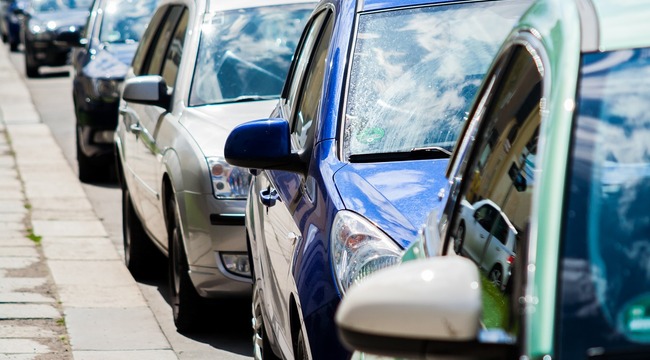 Carousel_auto__auto_s__geparkeerde_auto_s