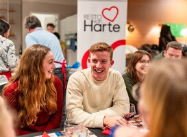 SSH en Resto VanHarte bieden meer studentendiners aan voor verbinding
