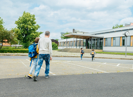 Basisschool ziet leerlingen overstappen naar islamitische school Basisschool ziet leerlingen overstappen naar islamitische school