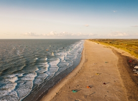 Normal_high-angle-shot-of-sea-waves-coming-to-the-beach-b-2025-02-09-21-07-24-utc