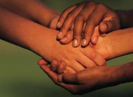 Lotgenotencontact helpt slachtoffers omgaan met slachtofferervaring