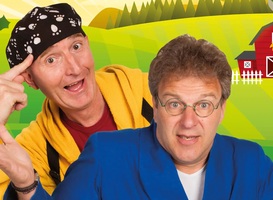 Ernst en Bobbie tijdens de Zonnetjesweek in actie tegen huidkanker