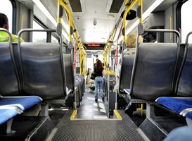 Gratis met de bus naar school, dat mogen kinderen uit Oekraïne in Almere