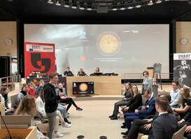 Twintig Utrechtse scholen doen mee aan 'Op Weg naar het Lagerhuis'