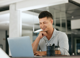 Het is mogelijk om minder te mailen, maar makkelijk is het niet