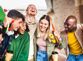 Professor van Tilburg University doet onderzoek bij Wereld Jongeren Dagen