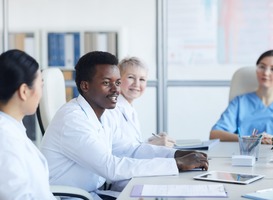 Discriminatie van internationale geneeskundestudent van buiten EU