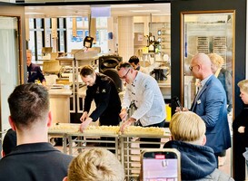 Meesterbakkers openen meest duurzame onderwijsbakkerij in Eindhoven