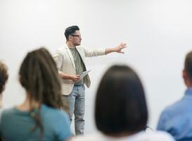Hogeschool Den Haag biedt nieuw verdiepingstraject aan onderwijsondersteuners