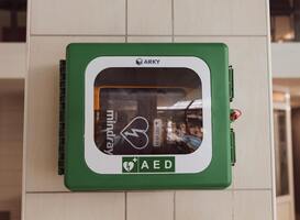Cursus over gebruik AED voor voetbalclubs in Nederland