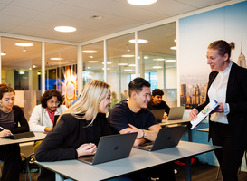 Tio Business School scoort nog steeds hoog op studenttevredenheid