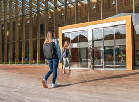 Universiteiten maken afspraken over de hoge werkdruk en sociale veiligheid