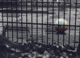 Burgemeester stelt samenscholingsverbod in bij basisschool Lage Zwaluwe