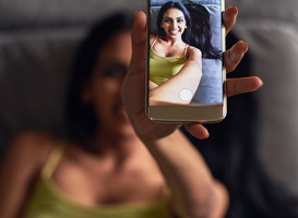 Scholieren krijgen waarschuwing om naaktfoto's niet door te sturen
